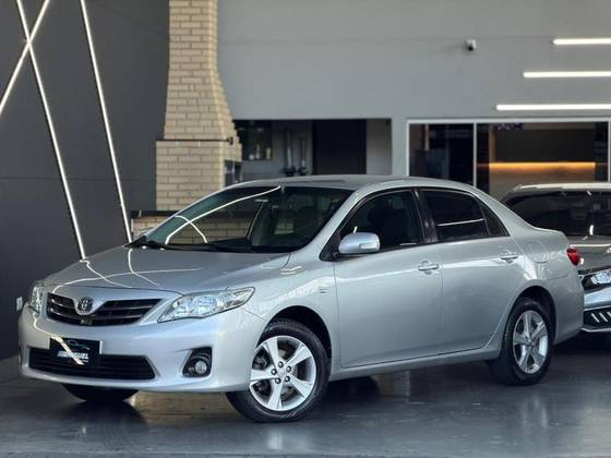 TOYOTA COROLLA 2.0 XEI 16V FLEX 4P AUTOMÁTICO TOYOTA COROLLA 2.0 XEI 16V FLEX 4P AUTOMÁTICO
